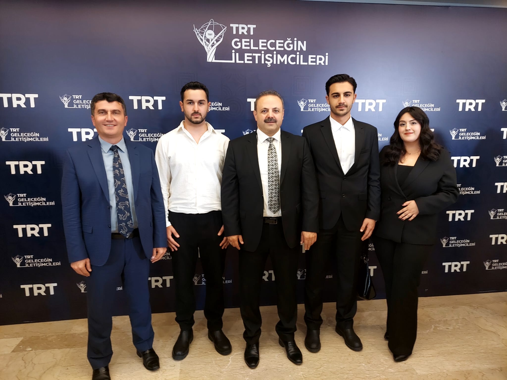 ASÜ İletişim Fakültesi öğrencileri  TRT Geleceğin İletişimcileri Yarışması’nda finale kaldı